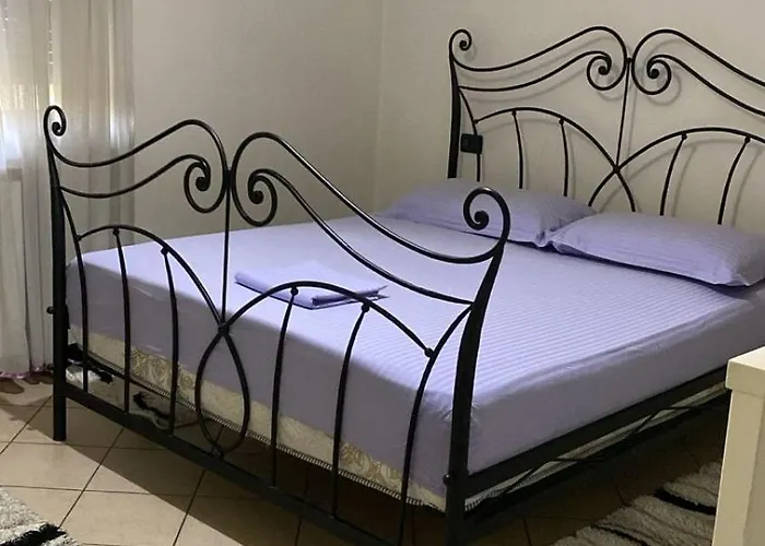 Riverside Apartment Tirana